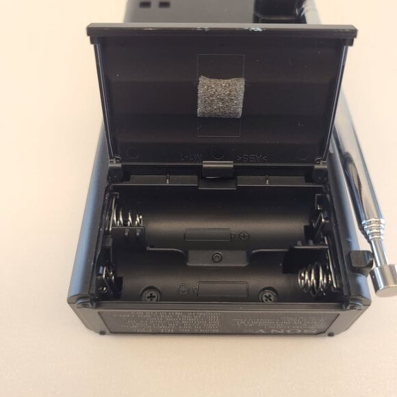 Sony ICF-P26 Portable Pocket FM/AM Radio Built-in Speaker Black - Picture 8 of 8